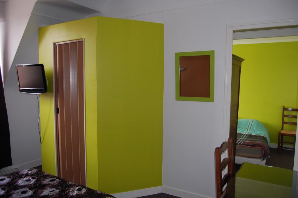 Hotel La Tour Sully-sur-Loire Szoba fotó