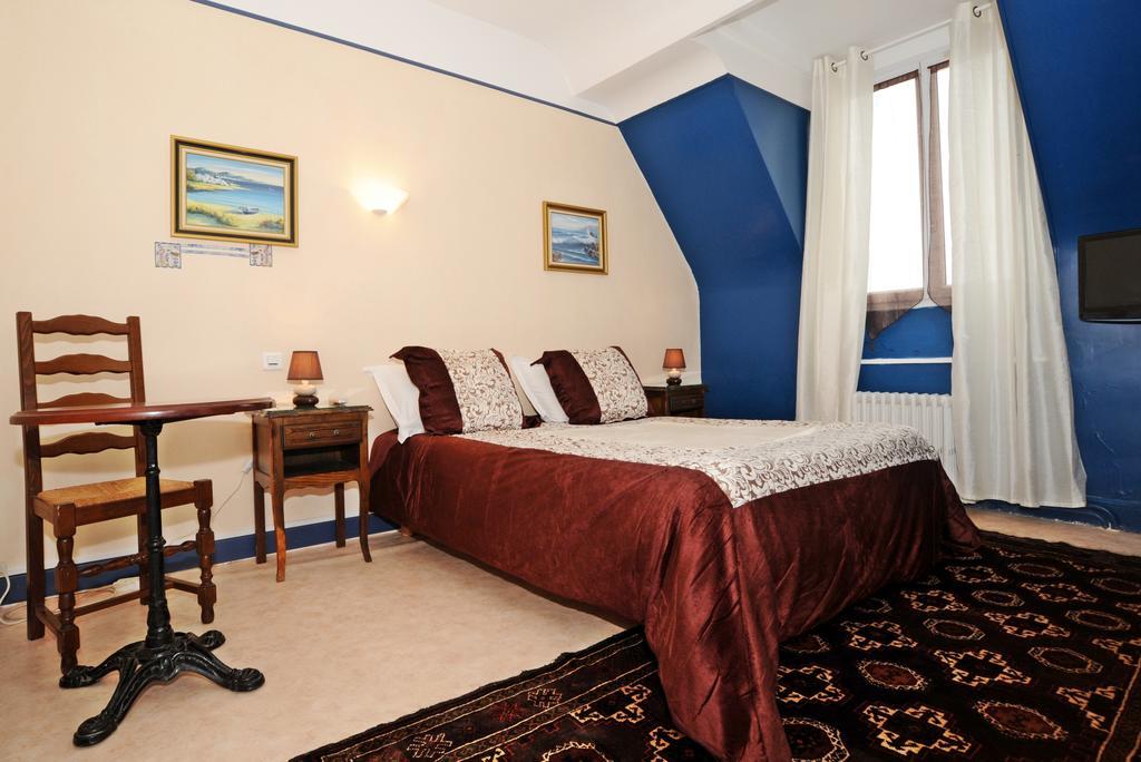 Hotel La Tour Sully-sur-Loire Szoba fotó