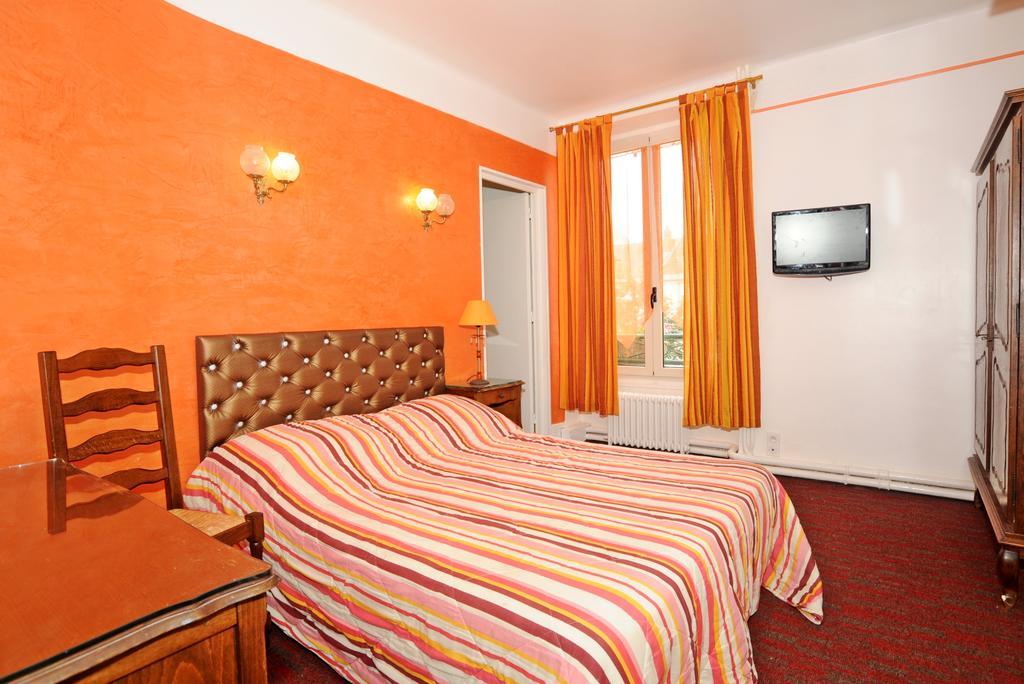 Hotel La Tour Sully-sur-Loire Szoba fotó