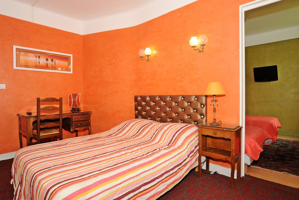 Hotel La Tour Sully-sur-Loire Szoba fotó